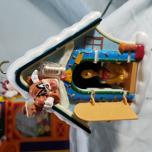 1993 Mickey’s Clock Shop Animated Disney/ Mr. Christmas Musical Display - Picture 4 of 7